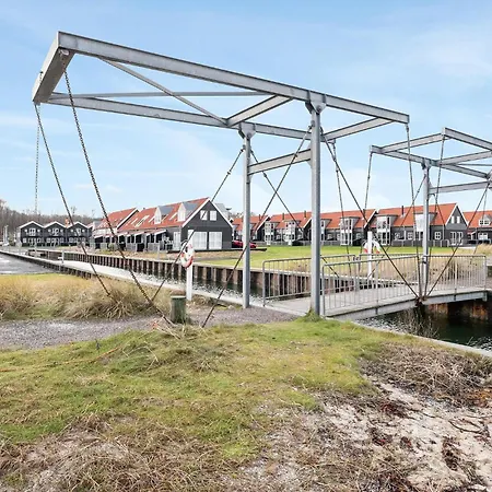 Holiday home In With House Sea View *