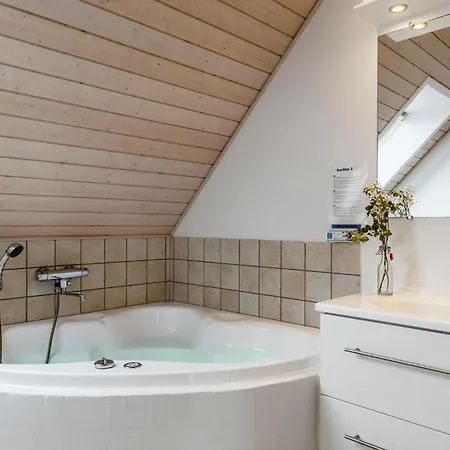 3 Bedroom Awesome In