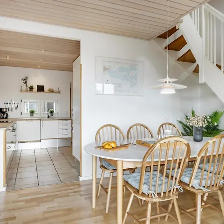 3 Bedroom Awesome In