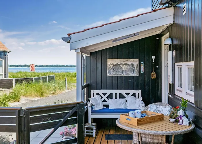 3 Bedroom Awesome In *