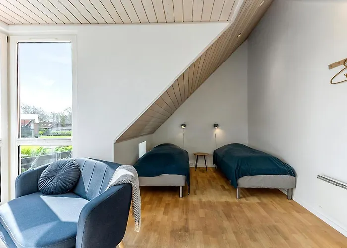 3 Bedroom Awesome In *