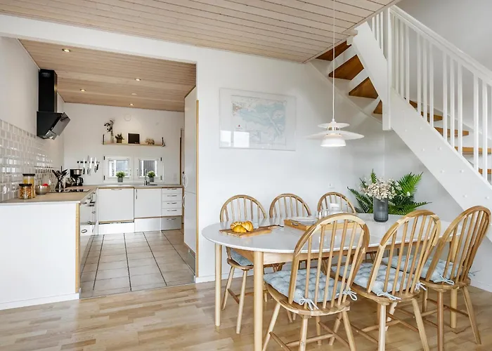 3 Bedroom Awesome In